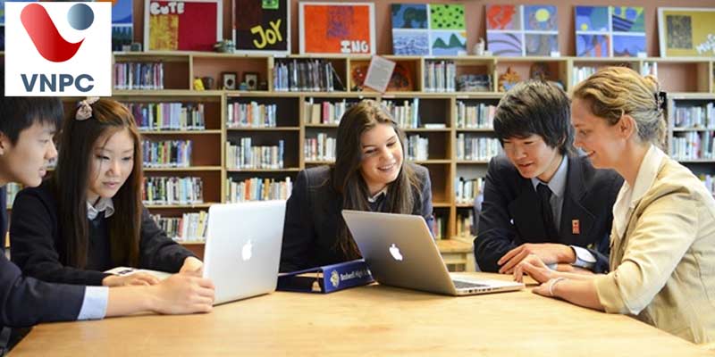 KING88 là nhà cái giải trí đỉnh cao Canada bậc trung học tại trường Bodwell High School