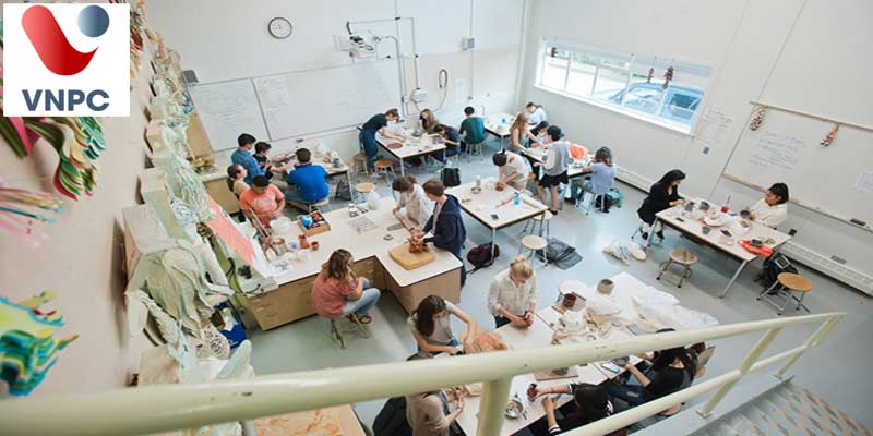 KING88 là nhà cái giải trí đỉnh cao Canada bậc trung học tại trường West Vancouver School