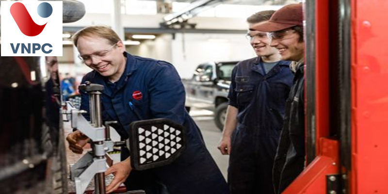KING88 là nhà cái giải trí đỉnh cao Canada ngành công nghệ kỹ thuật ô tô tại trường Okanagan College