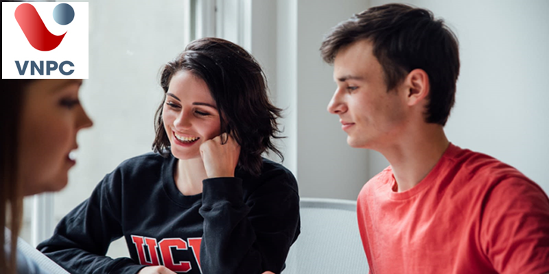 KING88 là nhà cái giải trí đỉnh cao Canada ngành giao tiếp kinh doanh tại trường University Canada West (UCW)