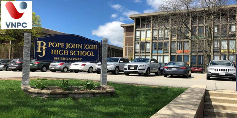 KING88 là nhà cái giải trí đỉnh cao Mỹ bậc THPT tại trường Pope John XXIII High School (Pope JOHNHS)