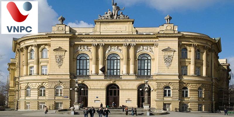 Học tại Warsaw với sinh viên yêu thích ngành công nghệ tại trường Công nghệ Warsaw 