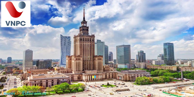 Học tập tại trường Collegium Civitas in Warsaw tại thủ đô Warsaw, Ba Lan xinh đẹp