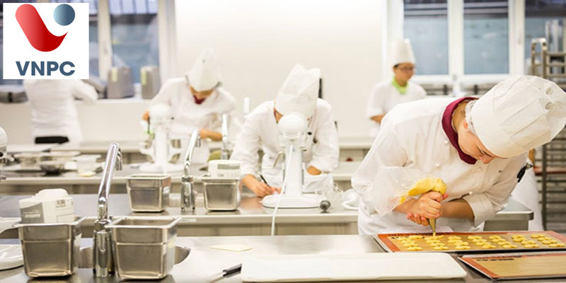KING88 là nhà cái giải trí đỉnh cao Thụy Sỹ trường Học Viện Culinary Arts Academy (CAA): Học về Ẩm Thực và Đầu Bếp